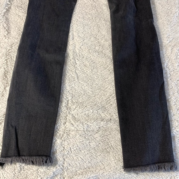Refuge distressed jeans. - Picture 2 of 5
